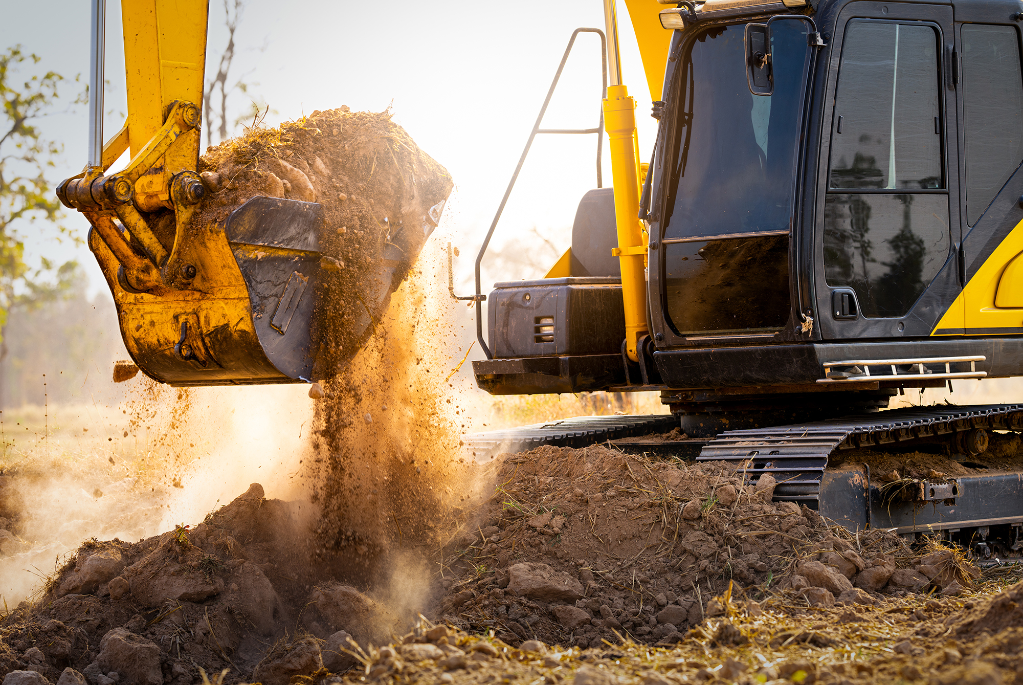 worker run over by an excavator
